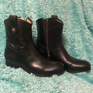Frye Boots Black
